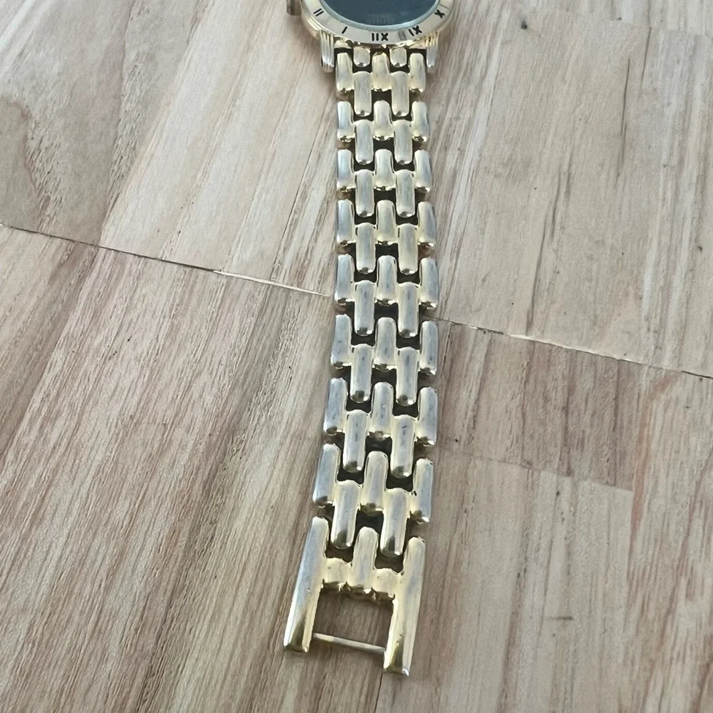 Citizen elegance ladies black dial gold tone dress watch NEW BATTERY